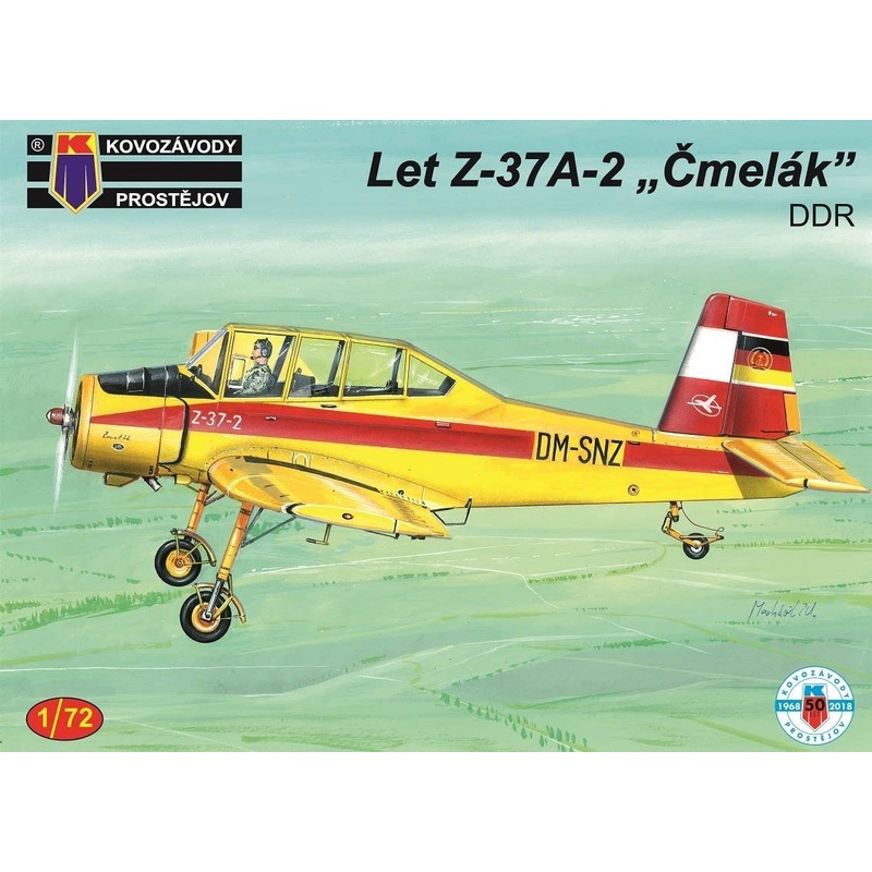 1/72 Let Z-37A-2 Cmelak DDR
