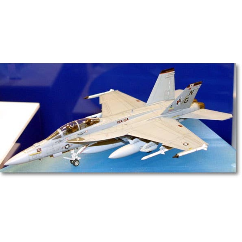 1/72 F/A-18F Super Hornet VFA-154 Black Knights