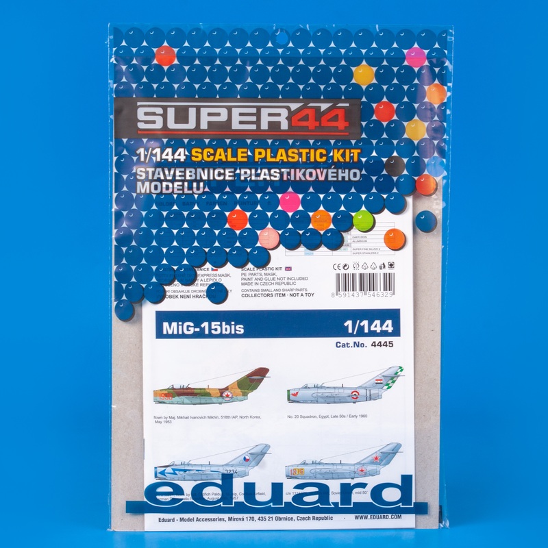1/144 MiG-15bis