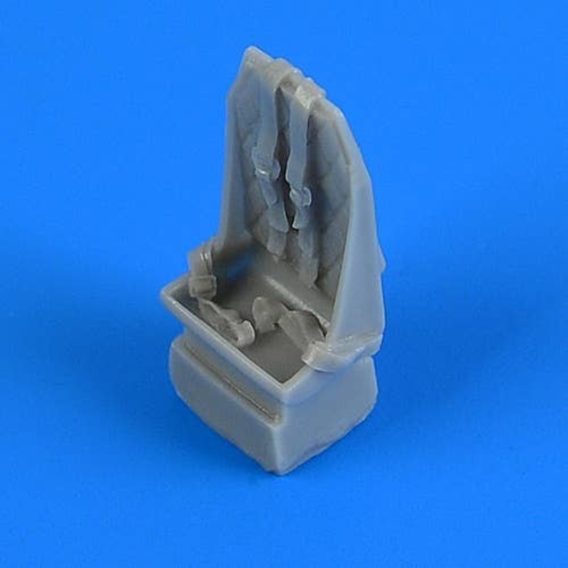 1/72 Hawker Typhoon Seat with Safety Belts (for Airfix)