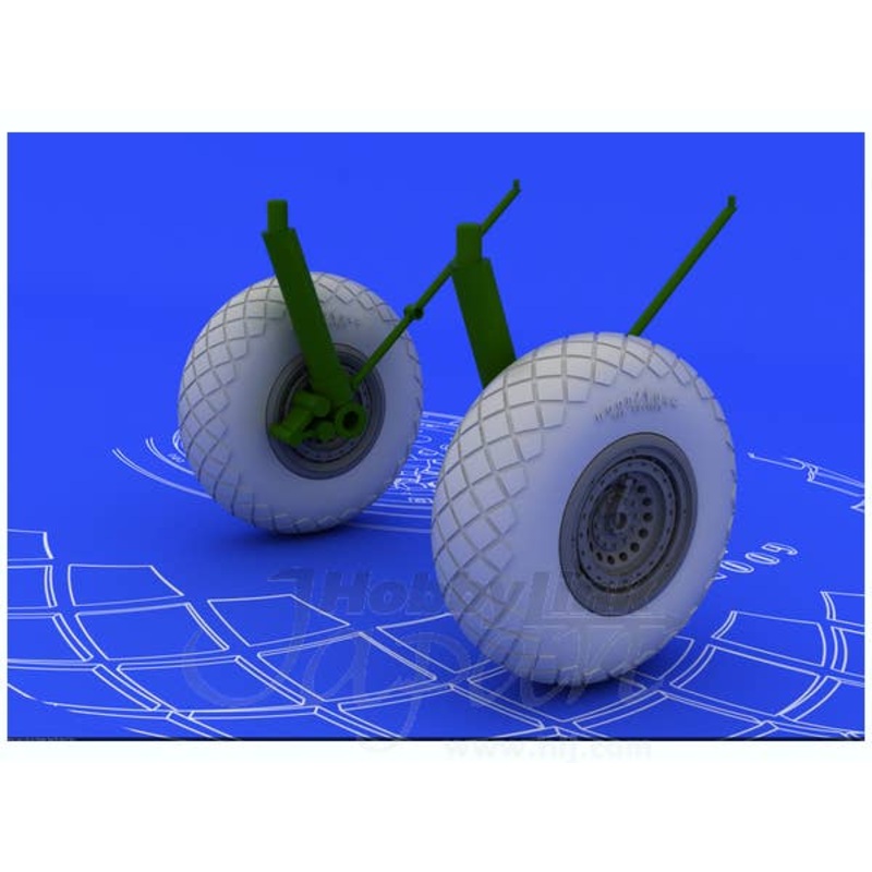 1/72 B-17G wheels (Revell)