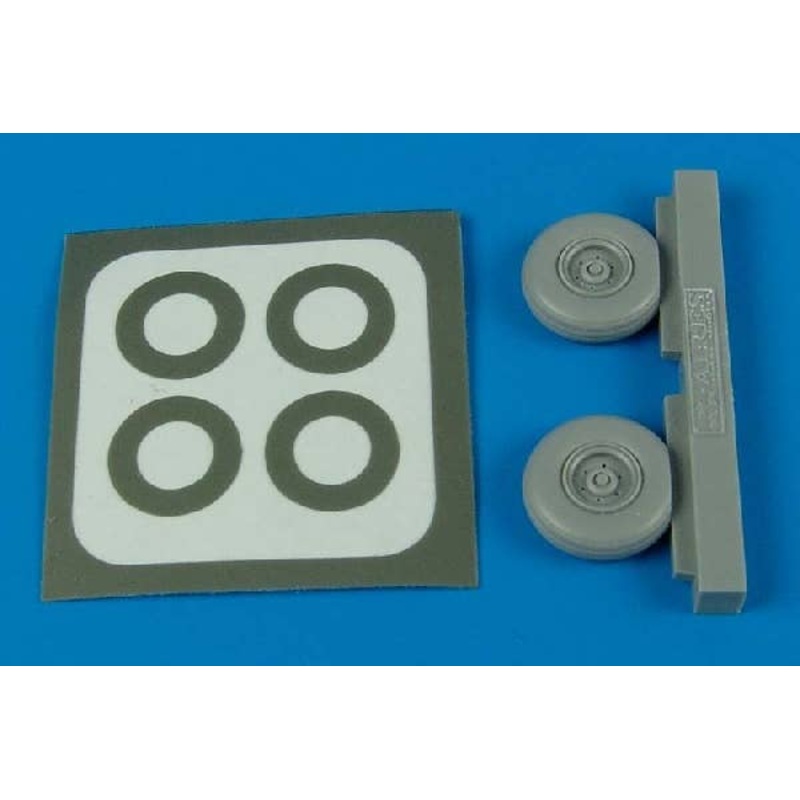 1/72 Mi-17 Hip H wheels & paint masks (for Hobby boss)