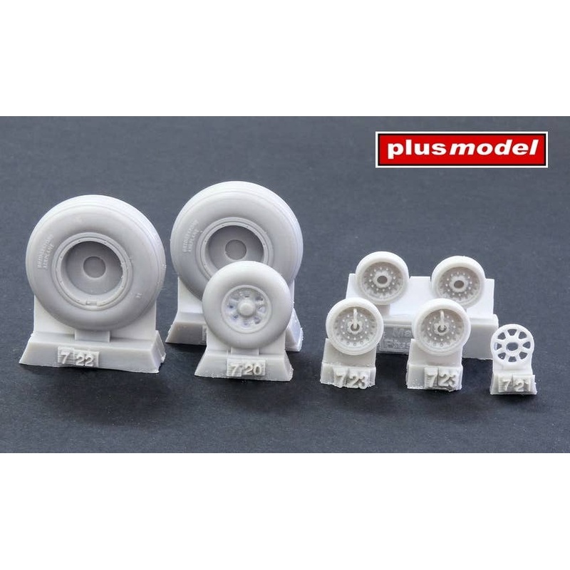 1/72 B-24 Liberator Wheels (grooved)