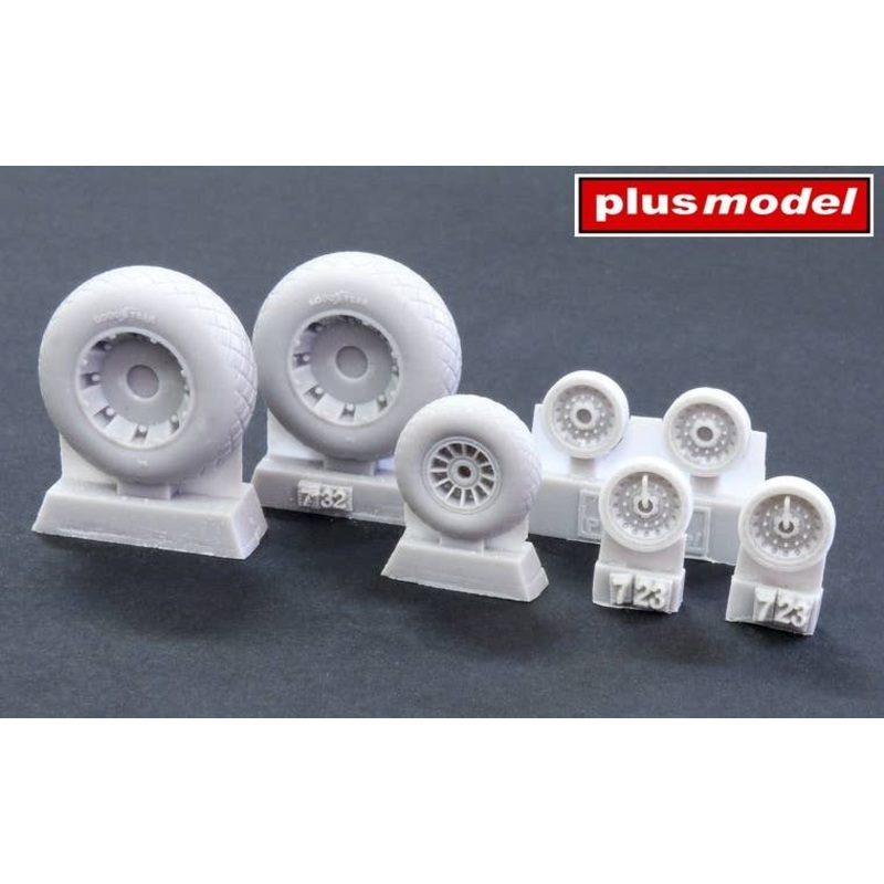 1/72 PBY Privateer Wheels (diamond tread)