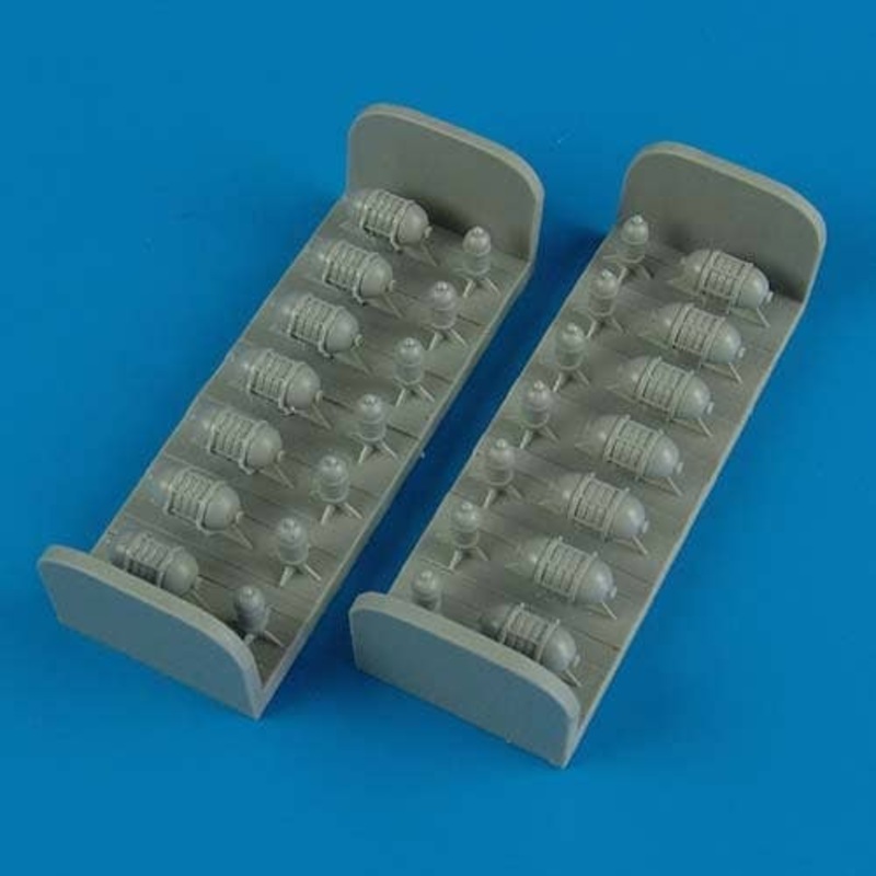 1/72 B-24 Liberator Oxygen Cylinders
