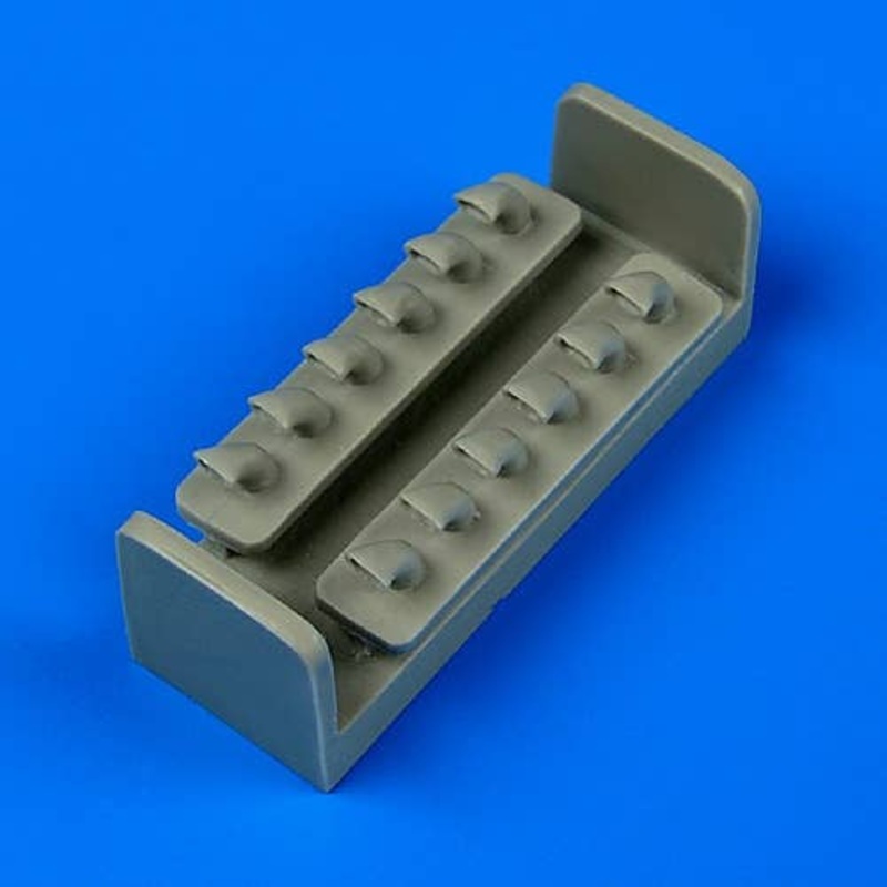 1/48 P-40K Kittyhawk Exhaust (for Italeri)