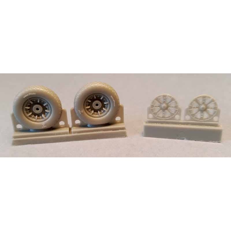 1/48 Block Pattern Wheel for F4U Corsair/F6F Hellcat