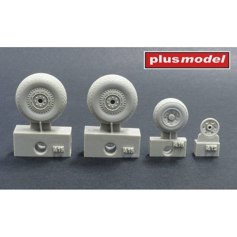 1/48 B-26 Marauder wheels late diamond tread