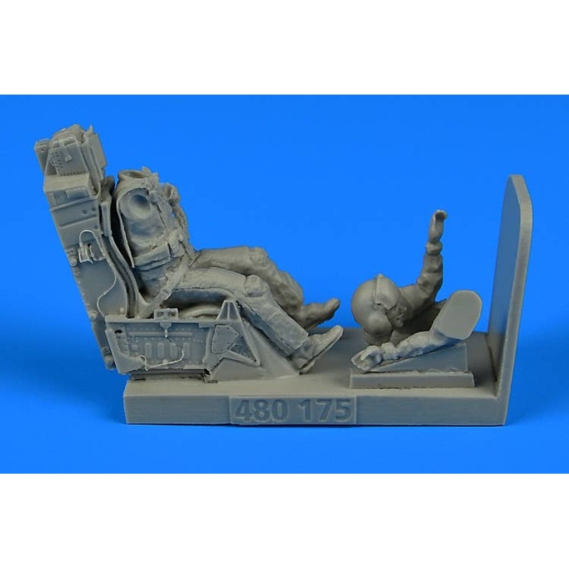 1/48 USAF Fighter Pilot with Ejection Seat for F-16