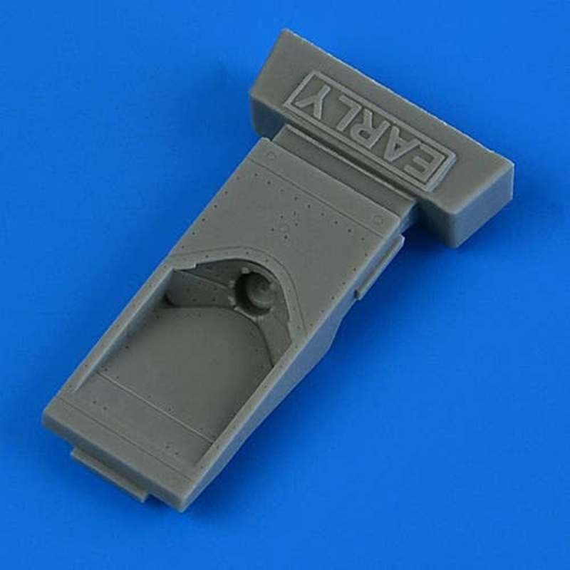 1/48 A-10A/C Thunderbolt II open in-flight refueling slipway door early (for Academy)