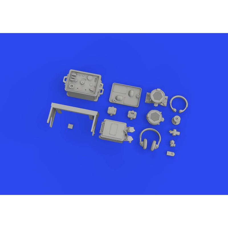 Sd.Kfz.251/1 Ausf.C radio equipment (for Academy)