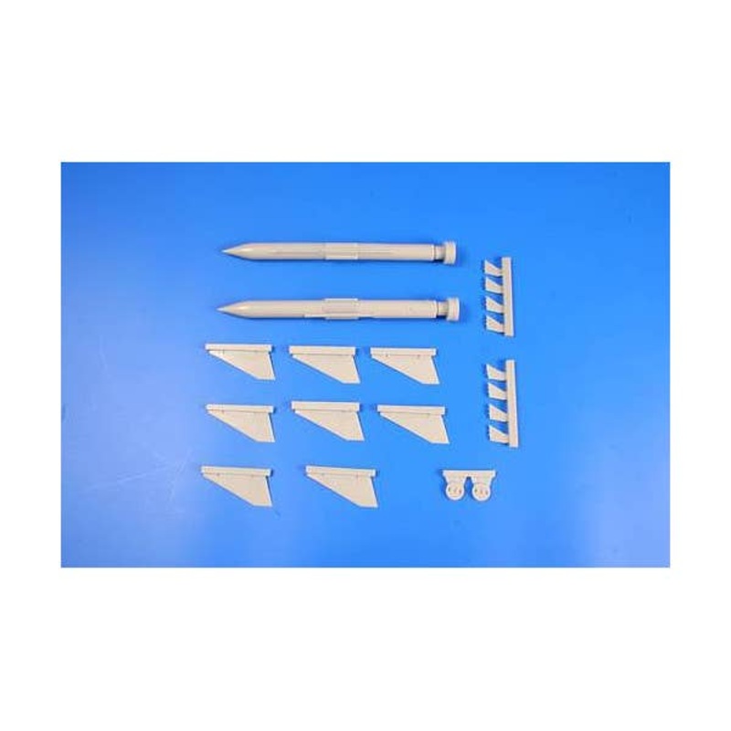 1/32 AS-34 Kormoran 2 Anti-Ship Missile & Launcher Adapter (2pcs)