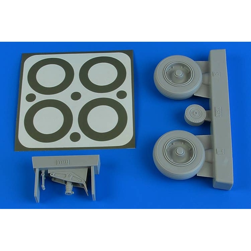 1/32 A-1J Skyraider Wheels & Paint Masks (for Trumpeter)