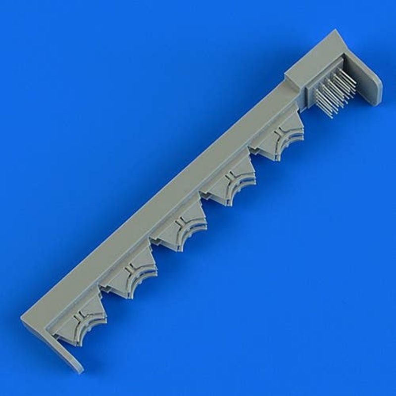 1/32 I-153 Chaika Bomb Racks (for ICM)