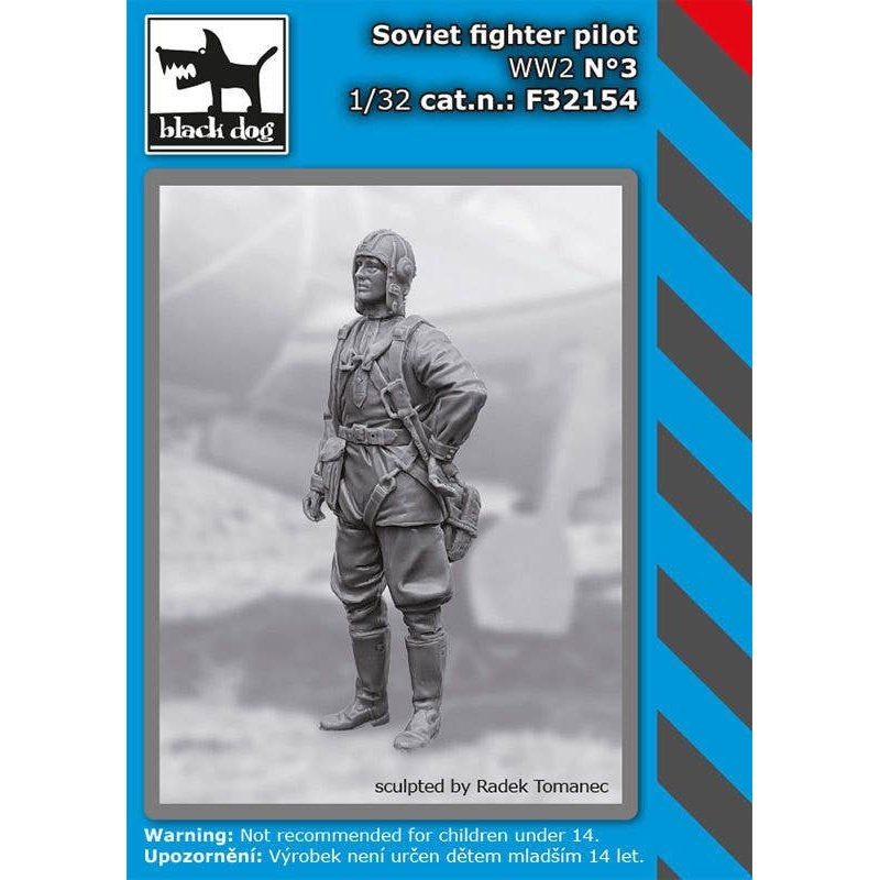 1/32 Soviet fighter pilot WW II No.3