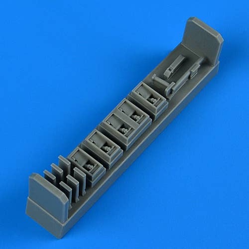 1/32 OV-10A/D Bronco steps (for KITTY HAWK)