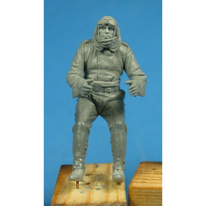 1/32 Gotha Bomber Pilot 2
