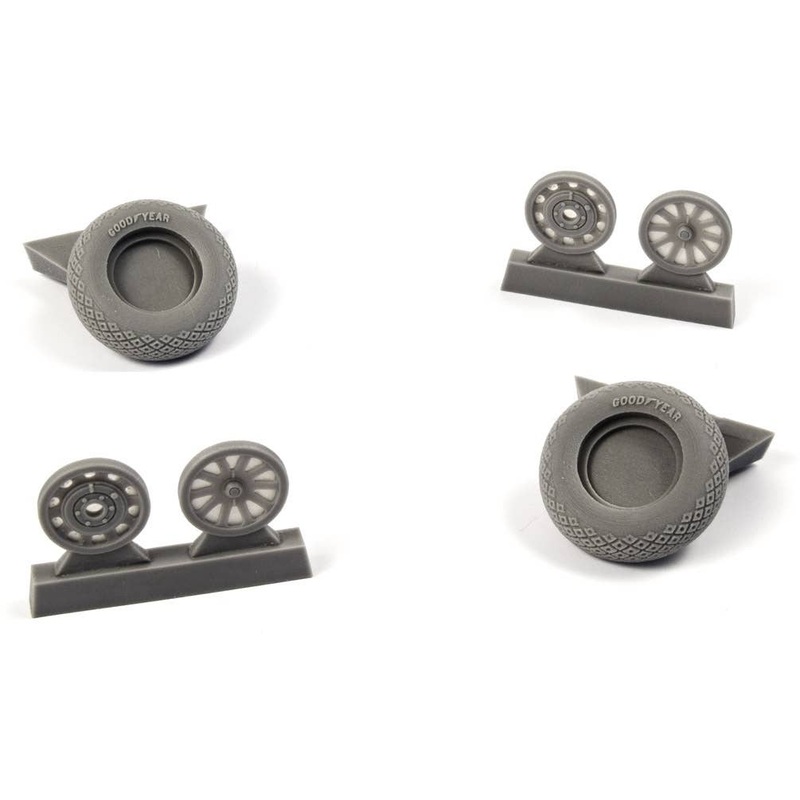 1/32 P-51D Mustang Wheels (Diamond and Hole Tread Pattern) for Revell Kit