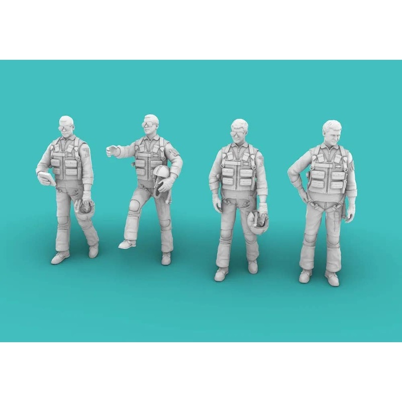 1/144 Vietnam War era American Pilots standing positions (4x pilots)
