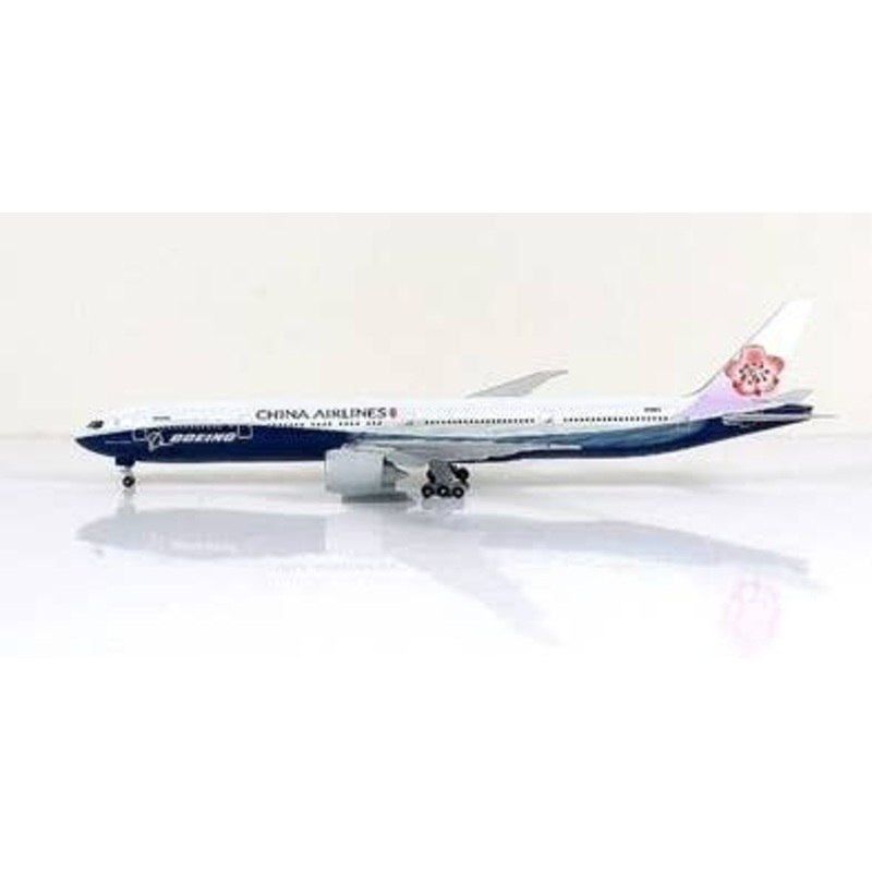 1/500 B777-300ER China Airlines Dreamliner