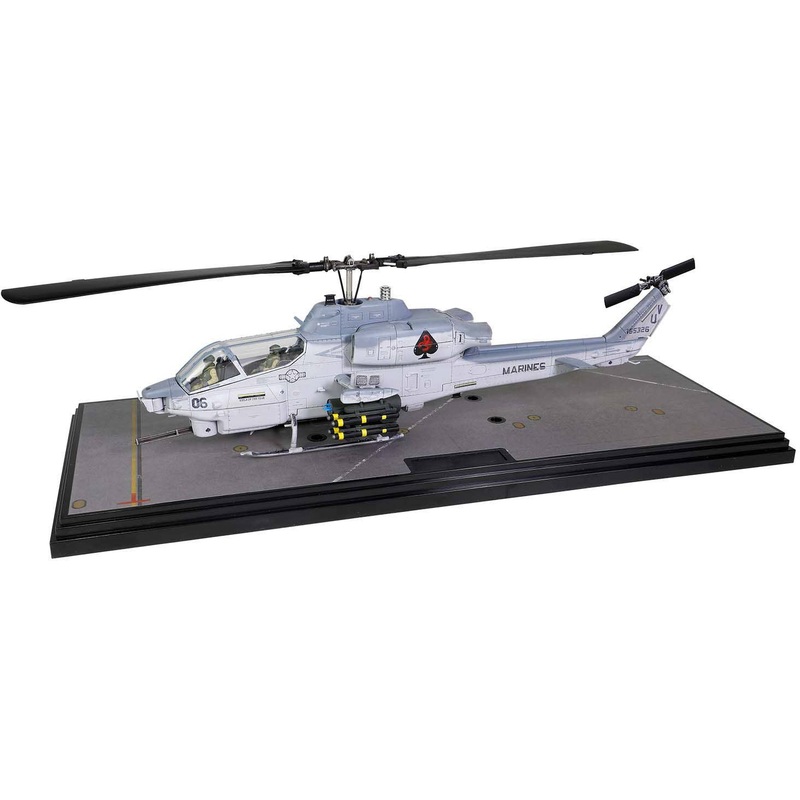 1/48 US Marine Corps Attack Helicopter AH-1W Whiskey Cobra Complete Product