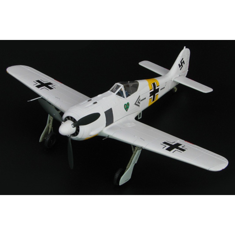 1/48 Fw 190A-4 Focke-Wulf "Hannes Trautloft"