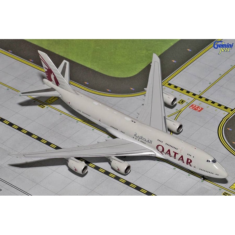 1/400 747-8I Qatar Airways A7-HHE