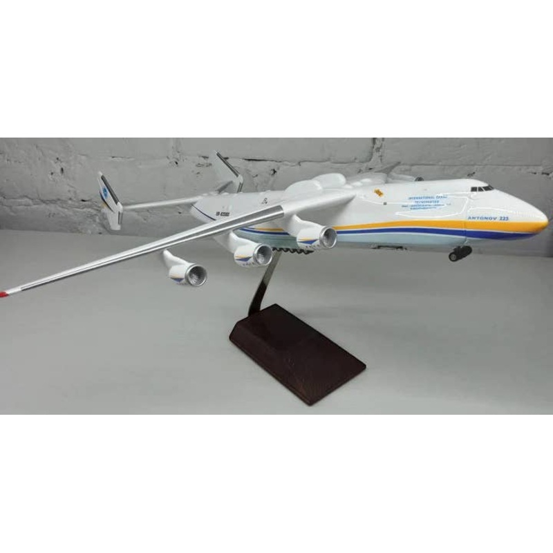 1/200 ANTONOV 225 (AN-225) MRIYA Resin Display model
