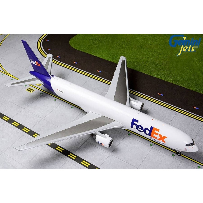 1/200 767-300ER(F) FedEx Express N102FE