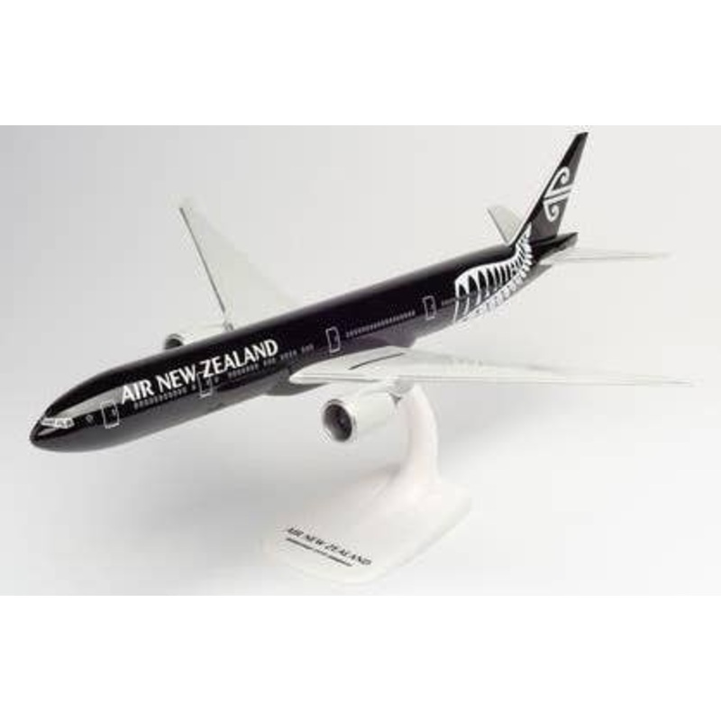 1/200 777-300ER Air New Zealand All Blacks ZK-OKQ