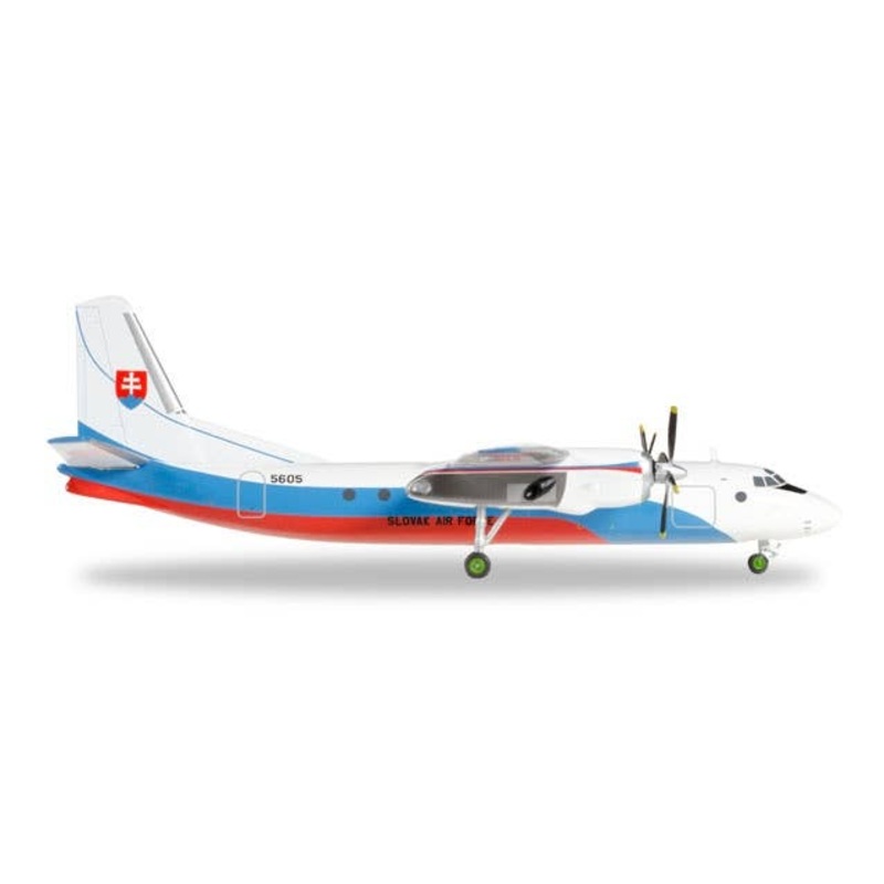 1/200 Antonov AN-24B Slovak Republic Air Force 5605