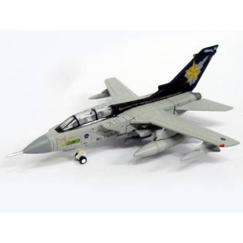 1/200 Panavia Tornado GR.4 Royal Air Force No 31sq Tornado Farewell ZD716