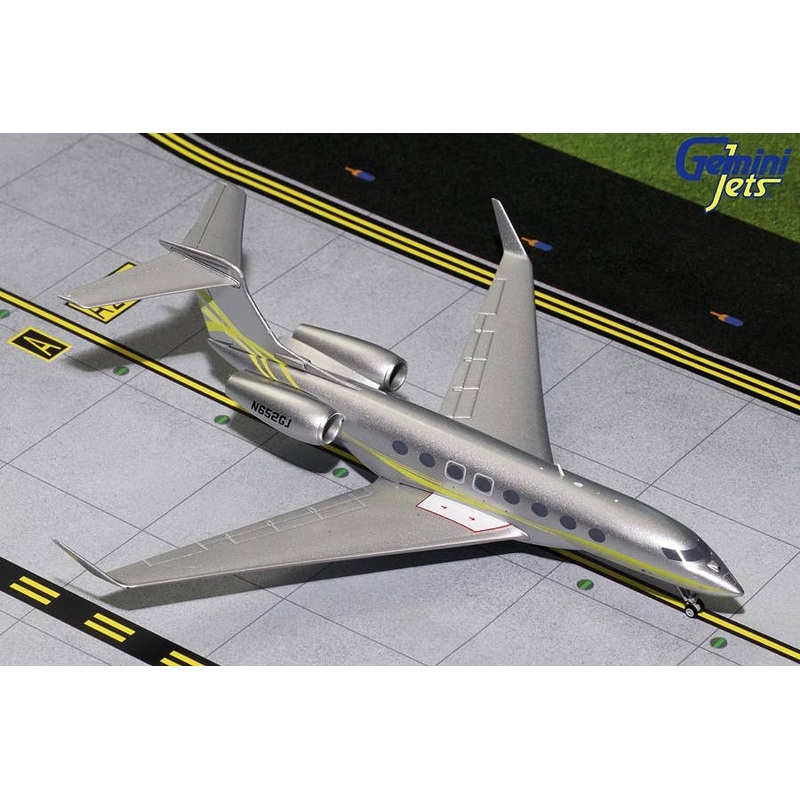 1/200 Gulfstream Aerospace G650 N652GJ