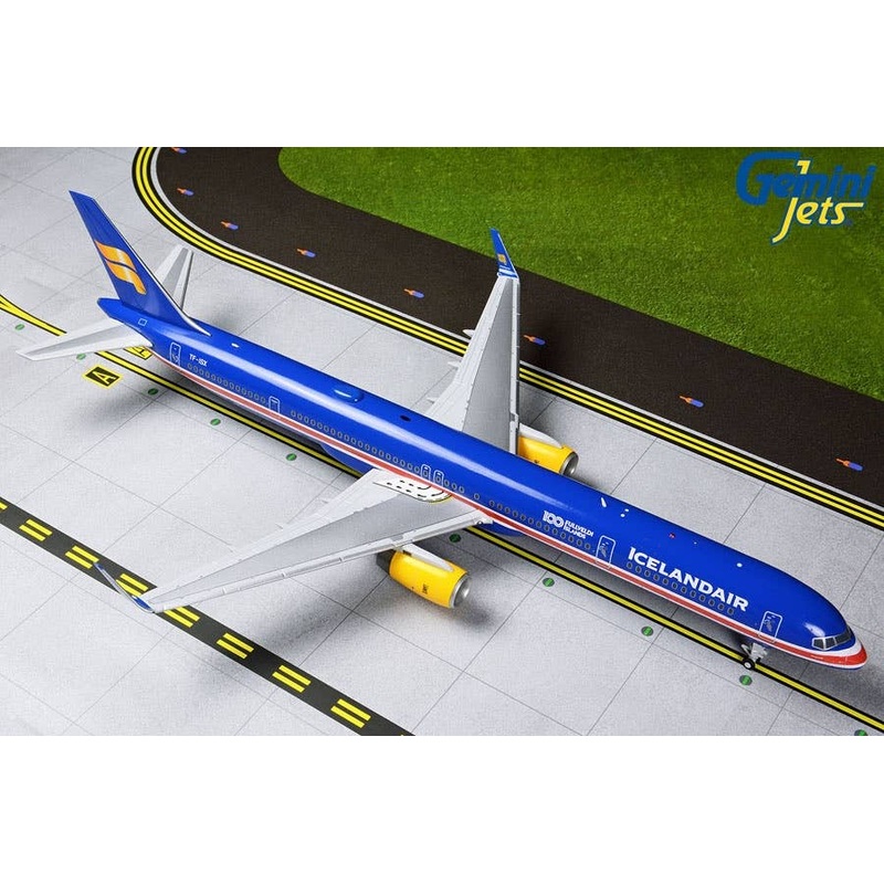 1/200 757-300(W) Icelandair 100 Years Independence TF-ISX