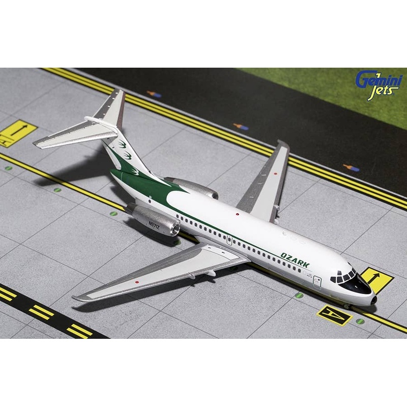 1/200 DC-9-15 Ozark Aviation (Delivery Color) N971Z