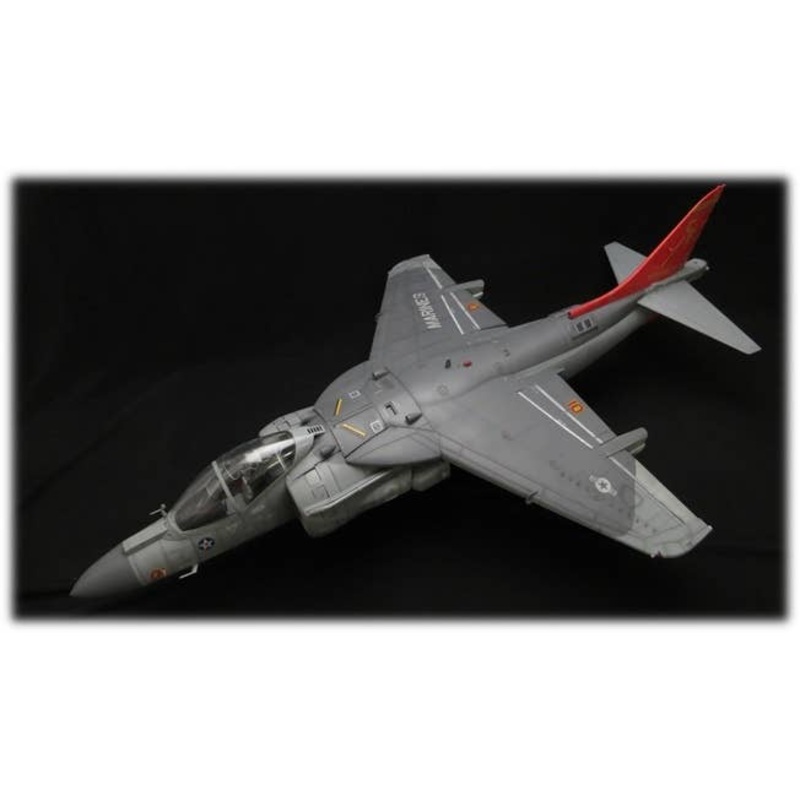 1/18 AV-8B Harrier VMA-211 CAG