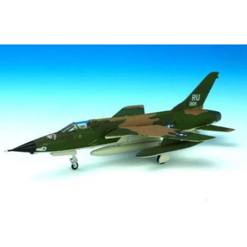1/144 F-105D Thunderchief 355TFS 357TFS "Cherry Girl"