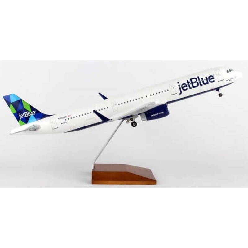 1/100 A321 Jet Blue Airlines Mint (With Gear and Wooden Stand)