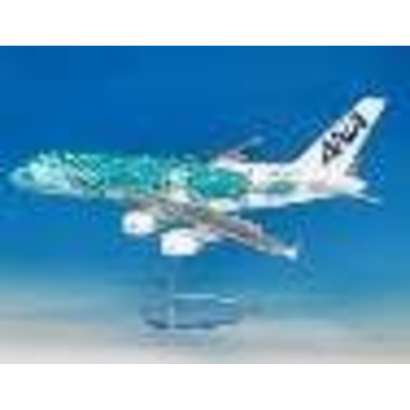 1/100 A380 JA382A Emerald Green (without Gear, with WiFi Radome & Wooden Pedestal Plate)
