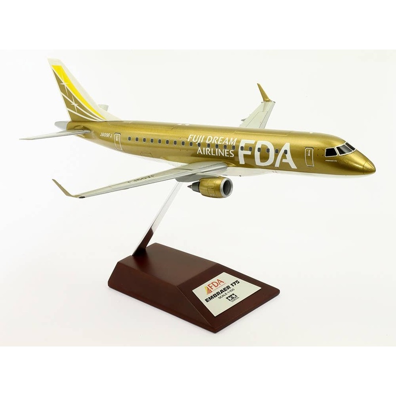 1/100 Fuji Dream Airlines Embraer 175 No.9