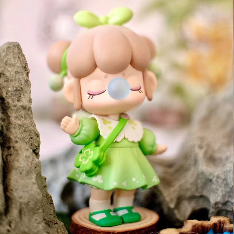 Nanci Secret Garden Series Lucky Clover