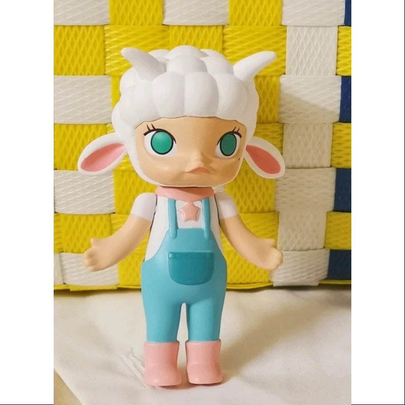 MOLLY Zodiac Series 2 Capricorn
