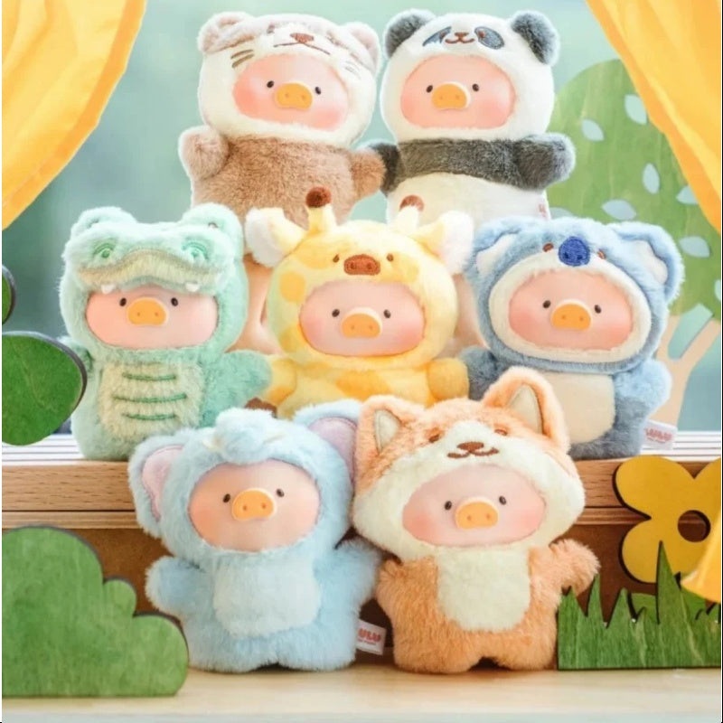 LuLu the Piggy Animal Party Puppet Show PVC Face Plush Keychain Whole Set Brand New With Plasti